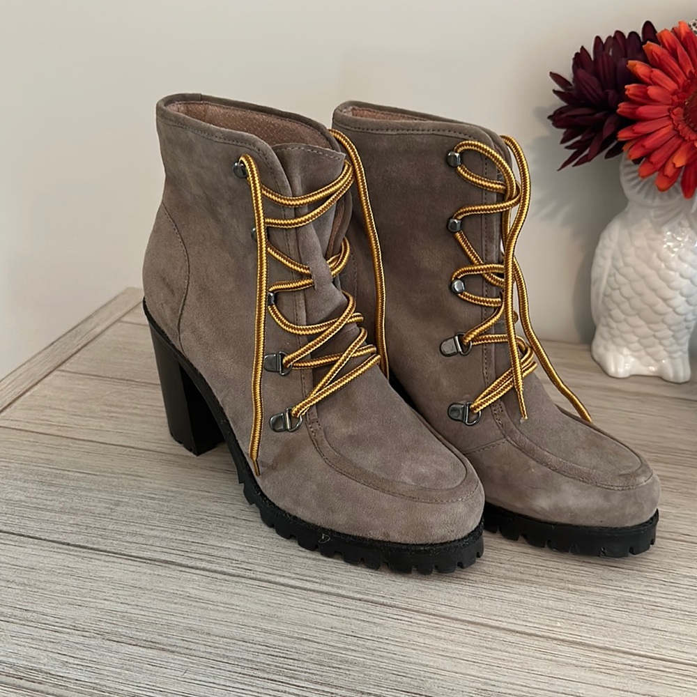 Seychelles Heeled Lace-up Boots
